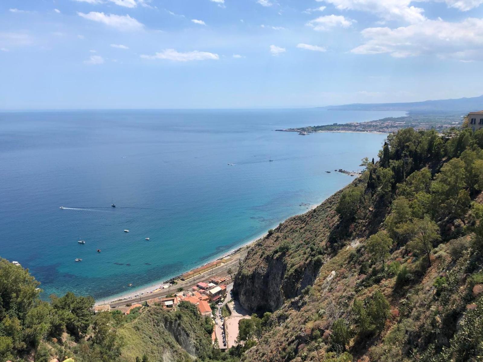 Bluesky Apartment - Third Floor Giardini Naxos Exterior photo